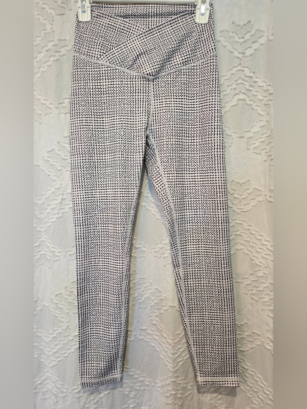 Allfenix Black & White Patterned Leggings